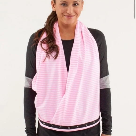 Lululemon Vinyasa Scarf - Picture 2 of 7